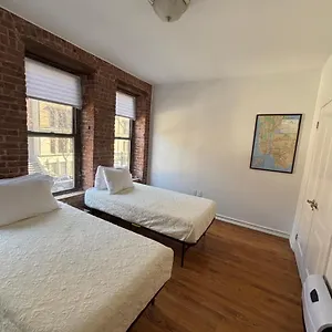 Private Bedroom And Private Bath Guest house New York